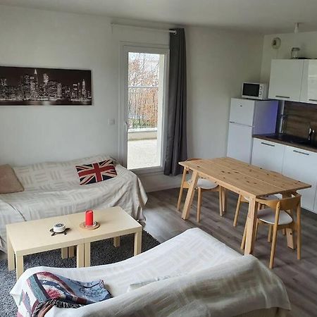 Val-de-Reuil Appartement Contemporain Renove A Neuf Avec Cuisine Equipe - Val De Reuil מראה חיצוני תמונה