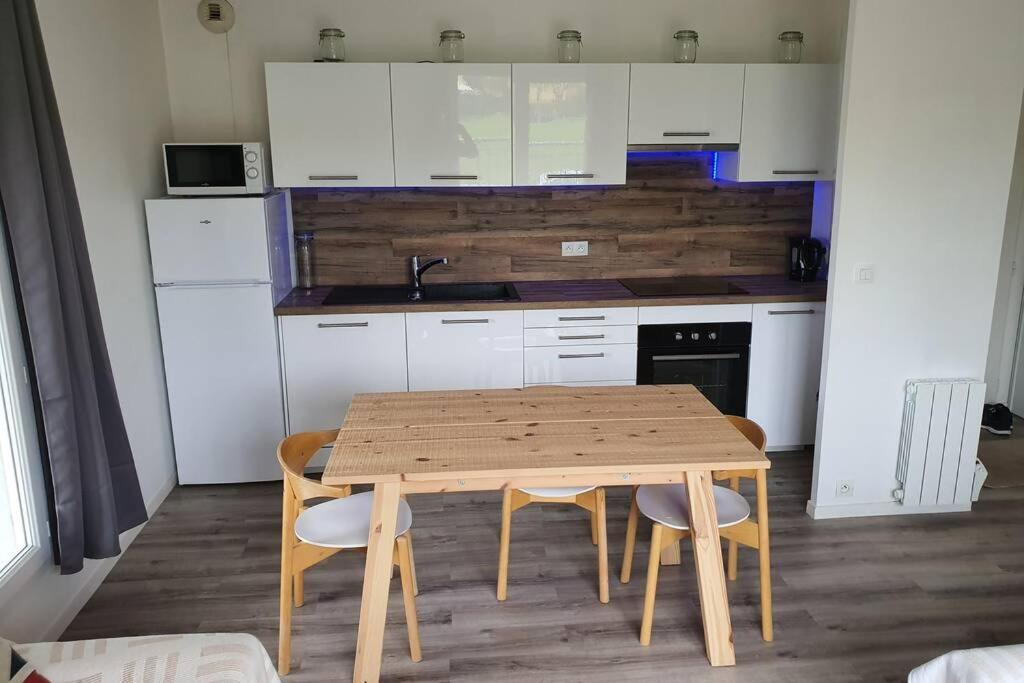 Val-de-Reuil Appartement Contemporain Renove A Neuf Avec Cuisine Equipe - Val De Reuil מראה חיצוני תמונה